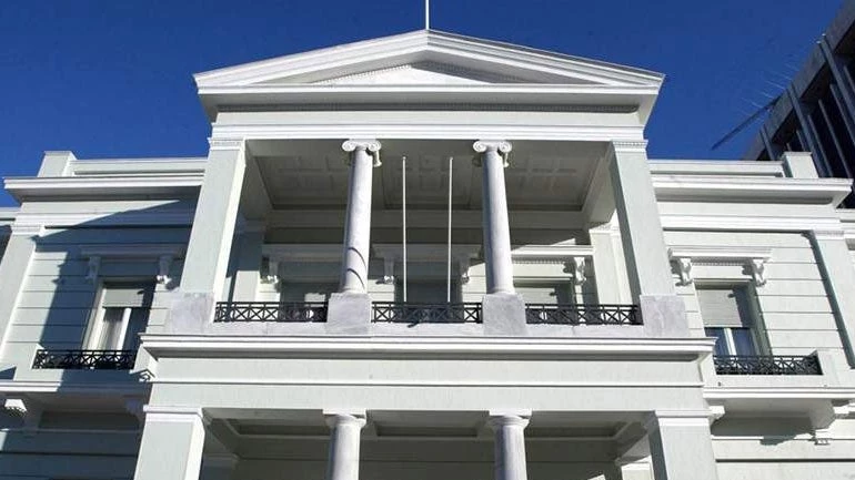 Ξέσπασε κόντρα μεταξύ του ΥΠΕΞ και γνωστού ελληνικού site